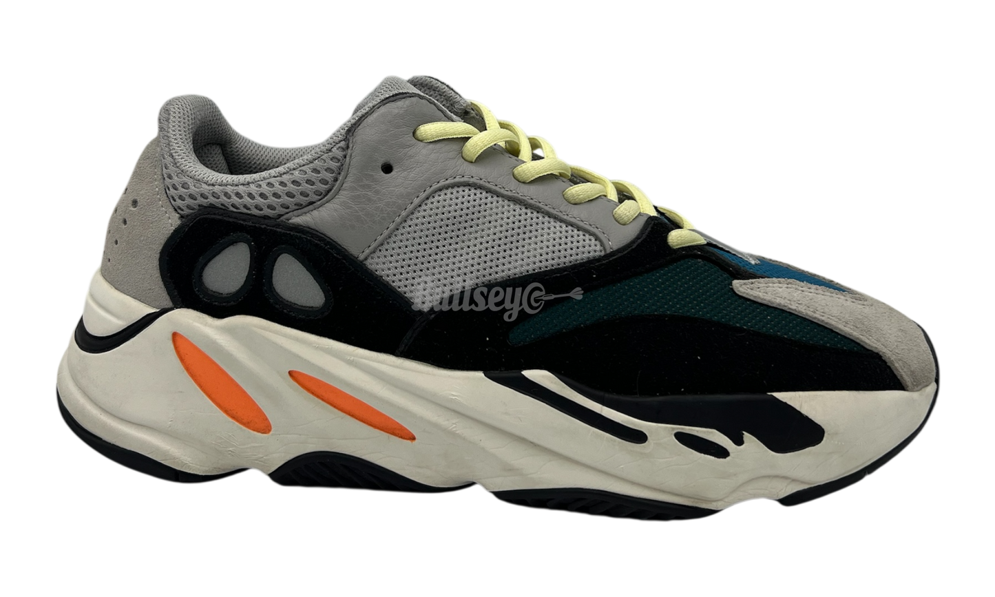 Adidas Yeezy Boost 700 "Wave Runner" (PreOwned)