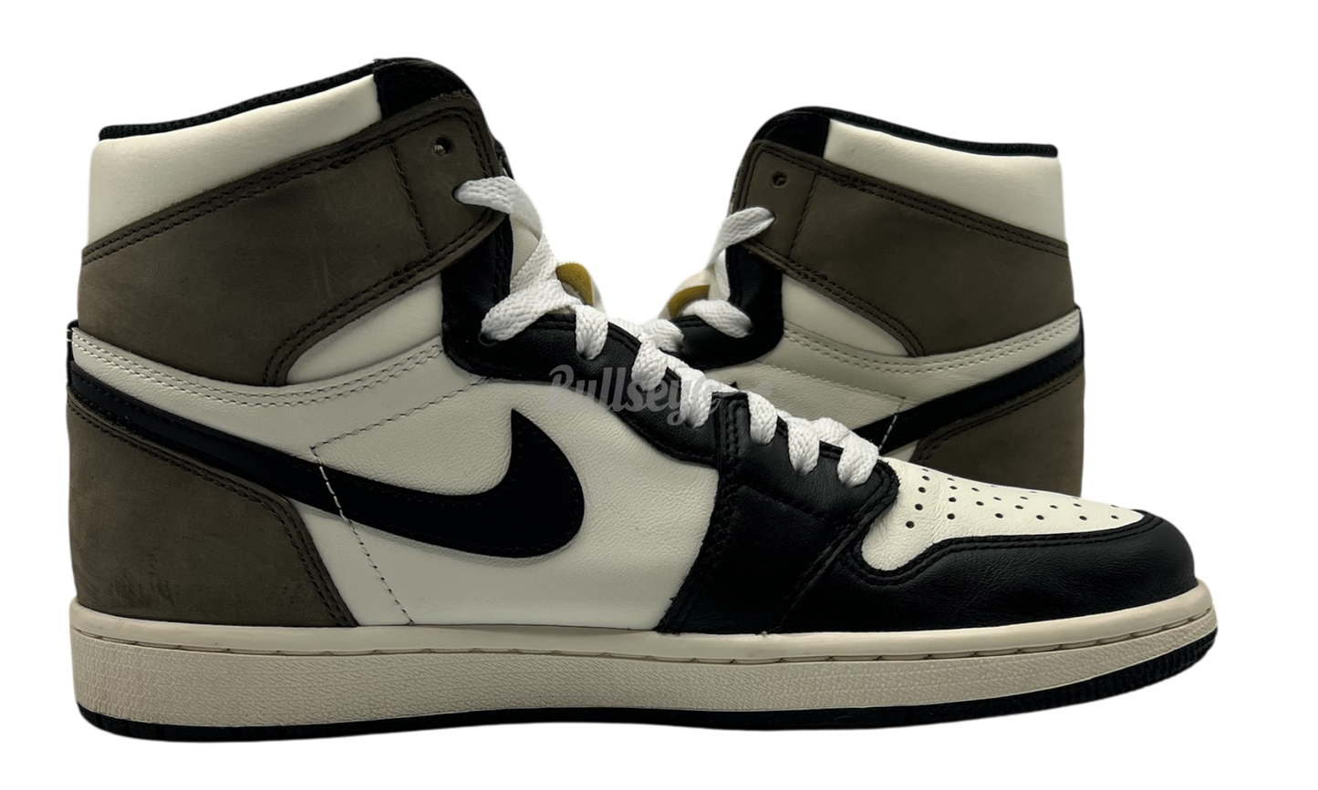 Air Jordan 1 Retro "Mocha" (PreOwned)