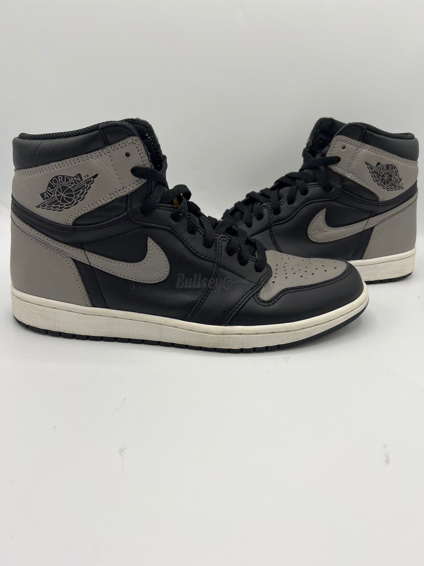 Air Jordan 1 Retro High OG "Shadow" (PreOwned)