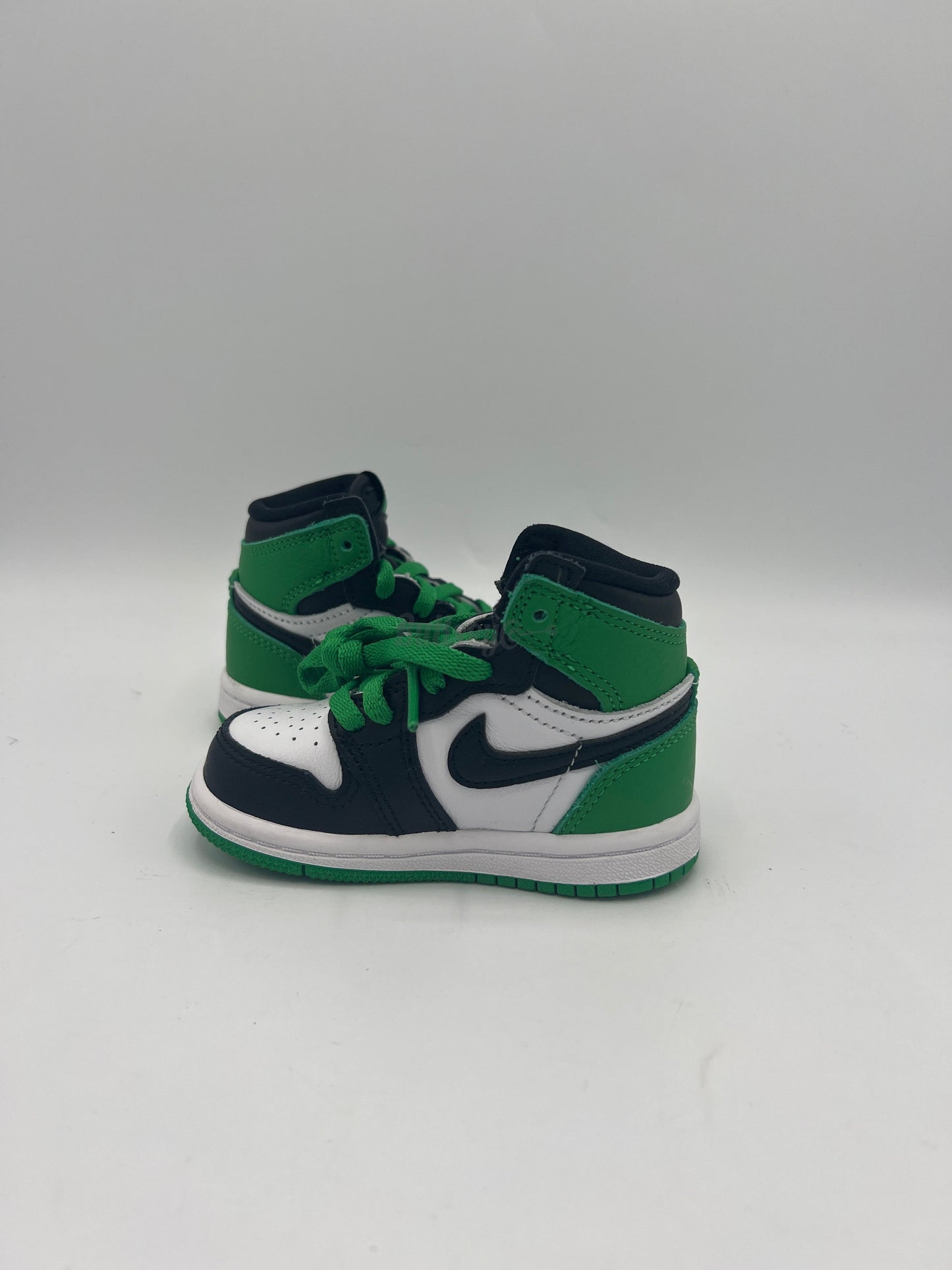 Air Jordan 1 Retro "Lucky Green" TD (PreOwned)