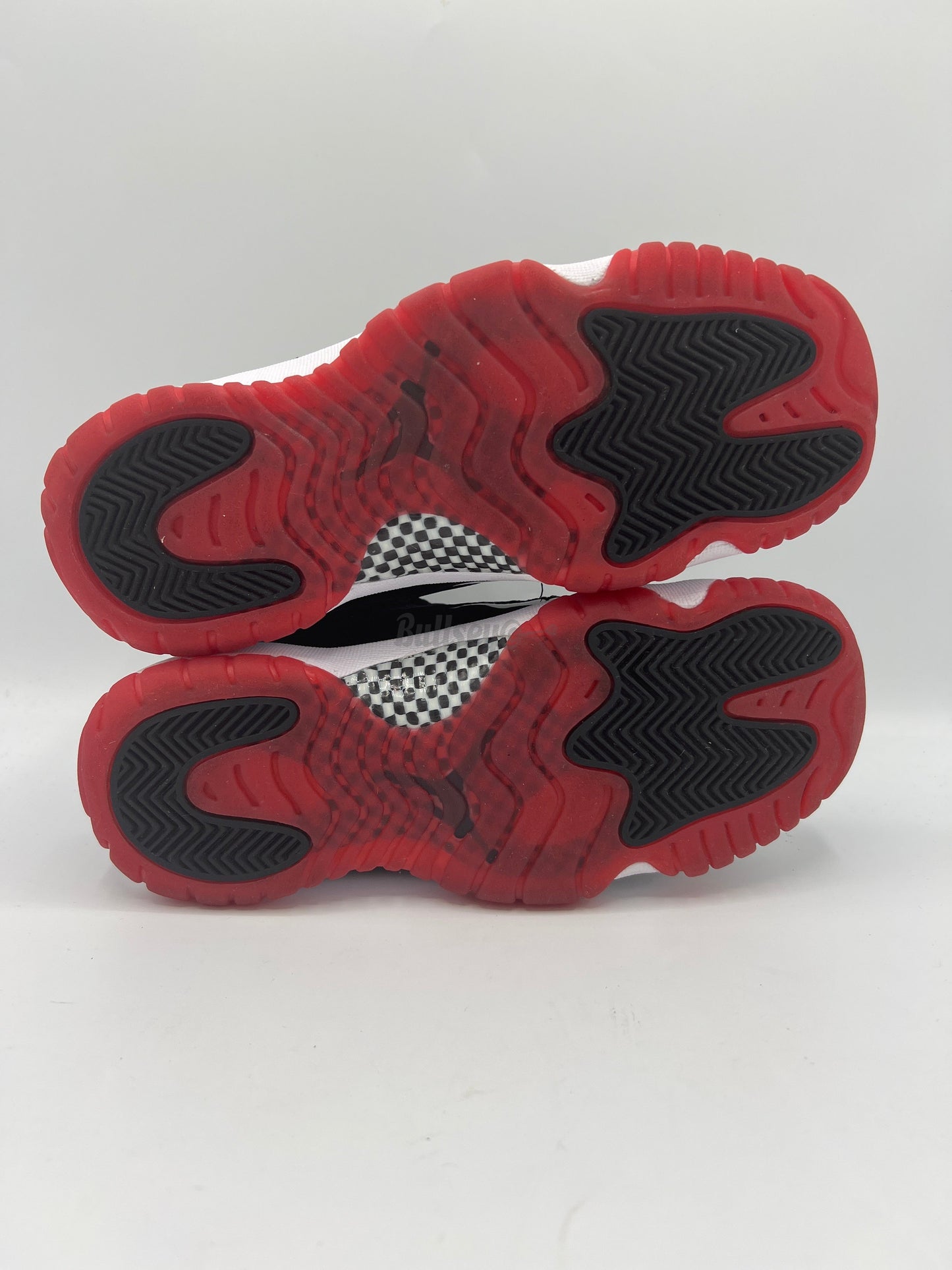 Air Jordan 11 Retro "Bred" GS (PreOwned)