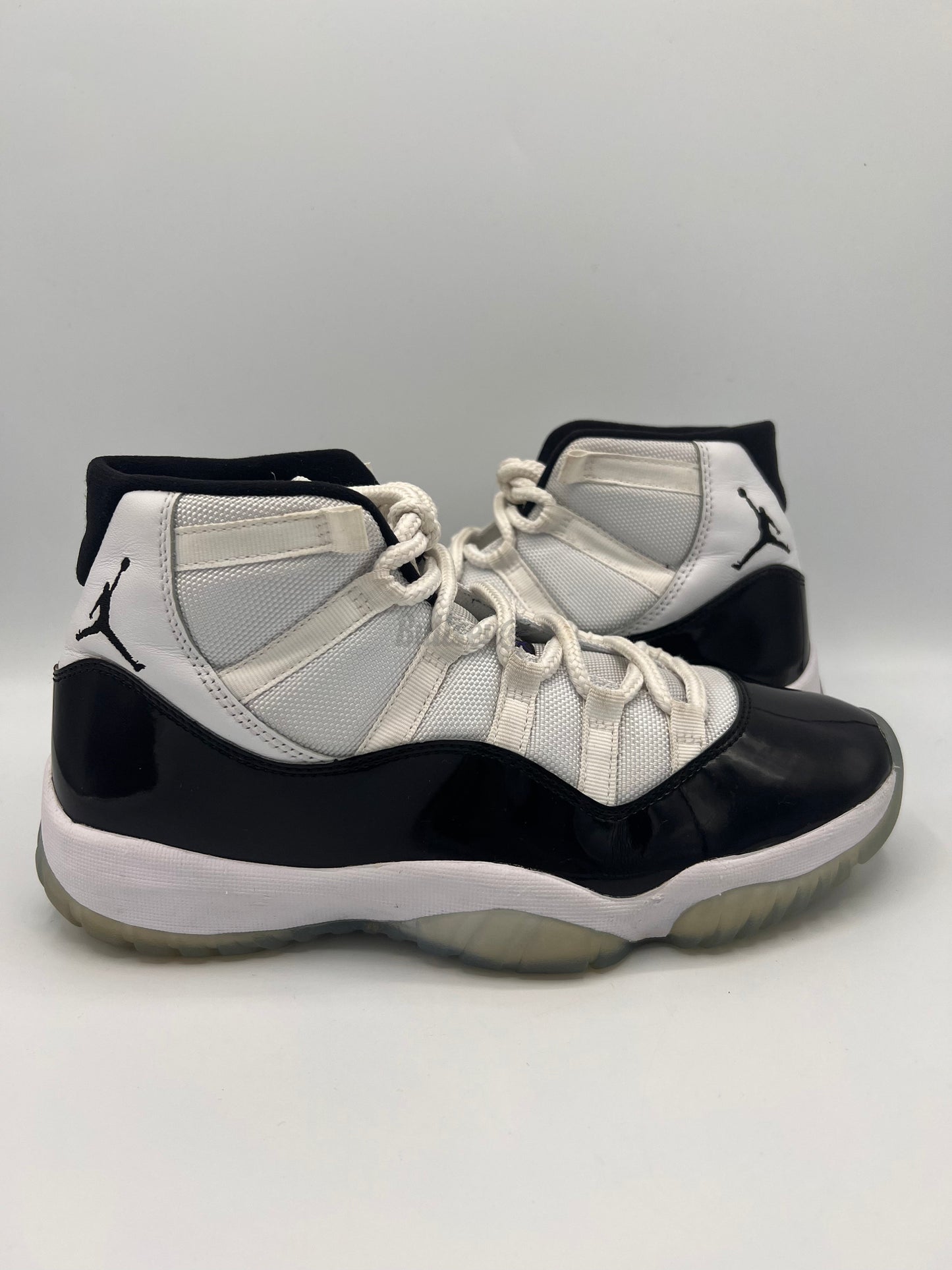 Air Jordan 11 Retro "Concord" 2018 (PreOwned)