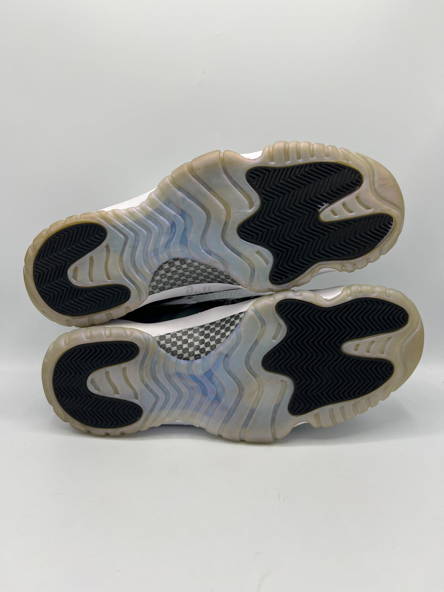 Air Jordan 11 Retro Low "Iridescent" (PreOwned) (No Box)