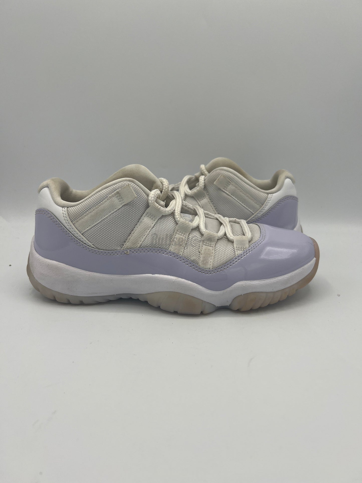 Air Jordan 11 Retro Low "Pure Violet" (PreOwned) (No Box)