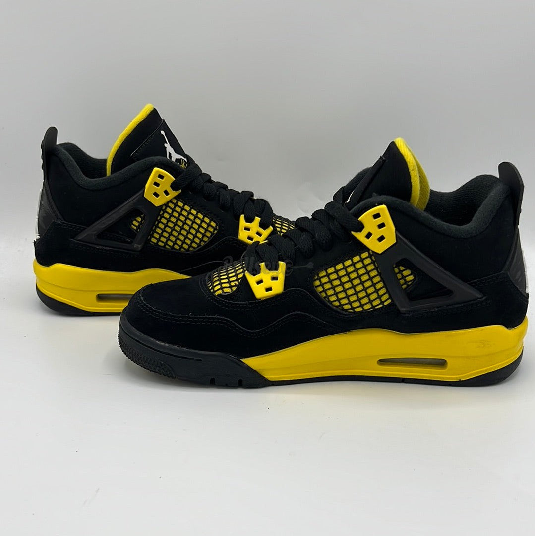 Air Jordan 4 Retro "Thunder" GS (2023) (PreOwned)