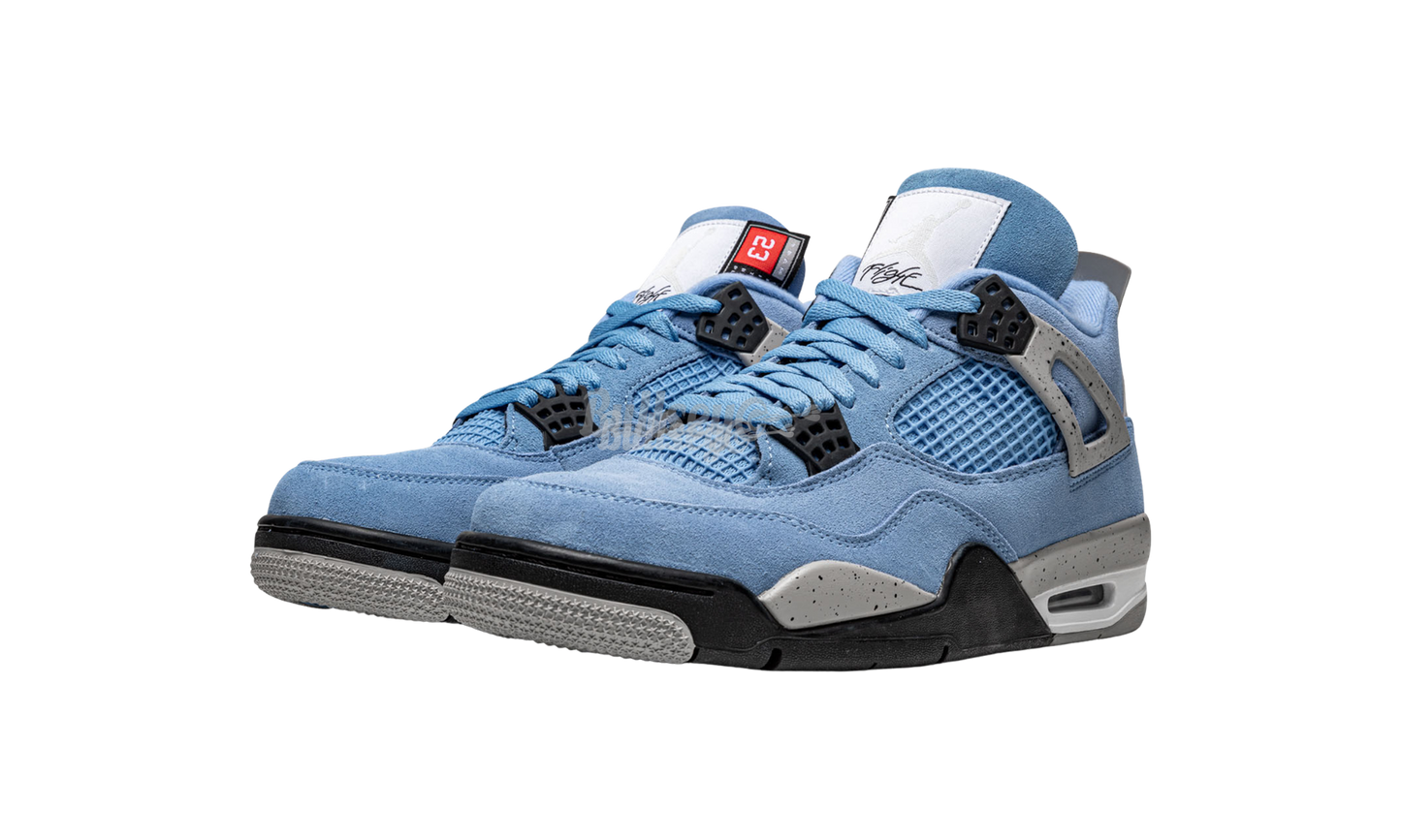 Air Jordan 4 Retro "University Blue"