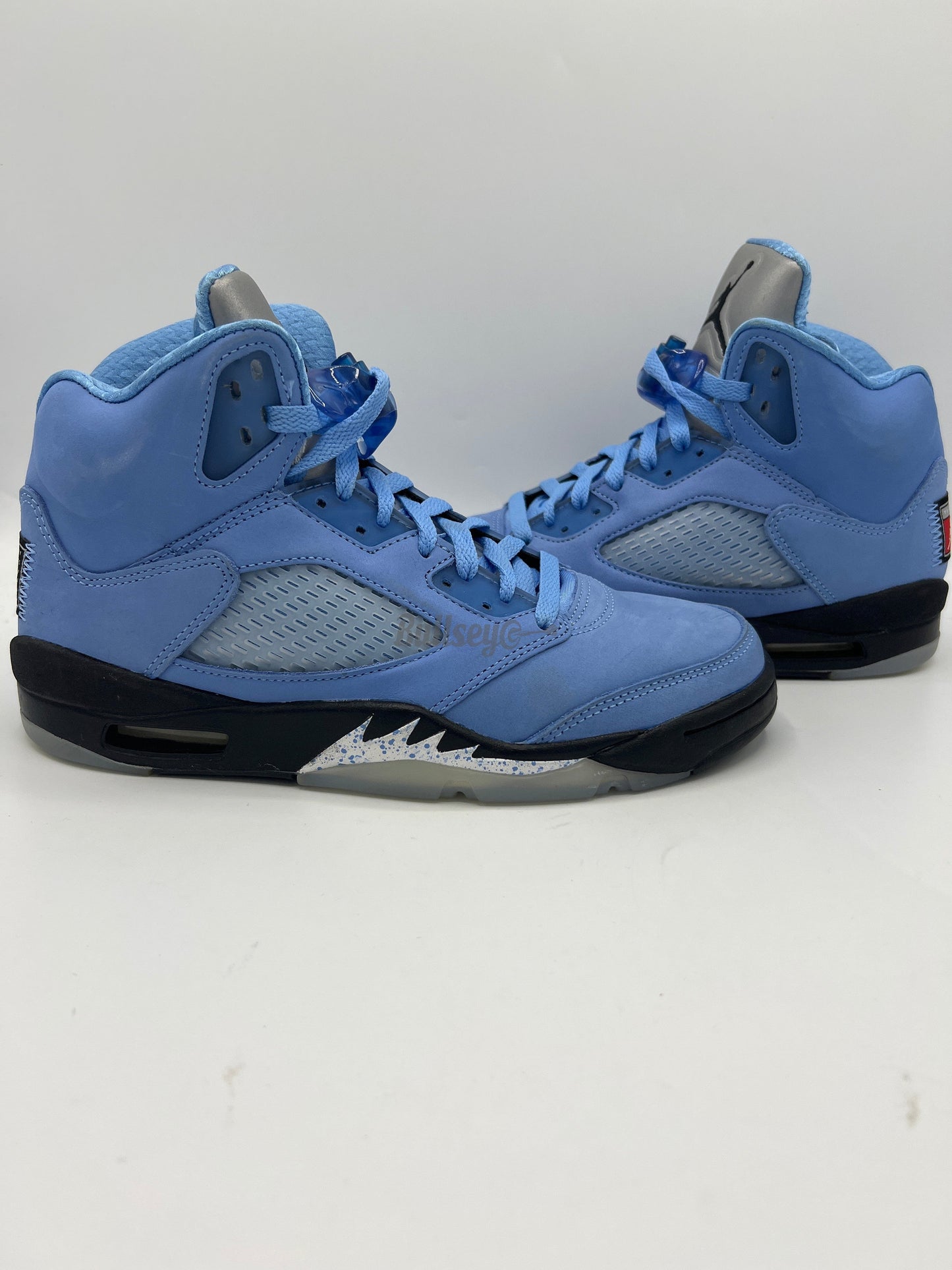 Air Jordan 5 Retro "UNC University Blue" (PreOwned)