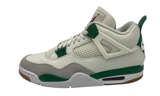 Air Jordan 4 Retro SB "Pine Green" (PreOwned) (No Box)