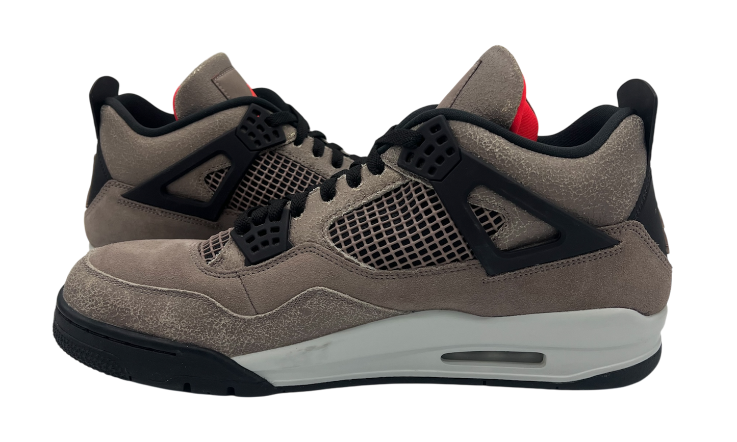 Air Jordan 4 Retro "Taupe Haze" (PreOwned)