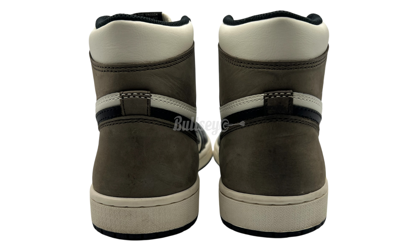 Air Jordan 1 Retro "Mocha" (PreOwned)
