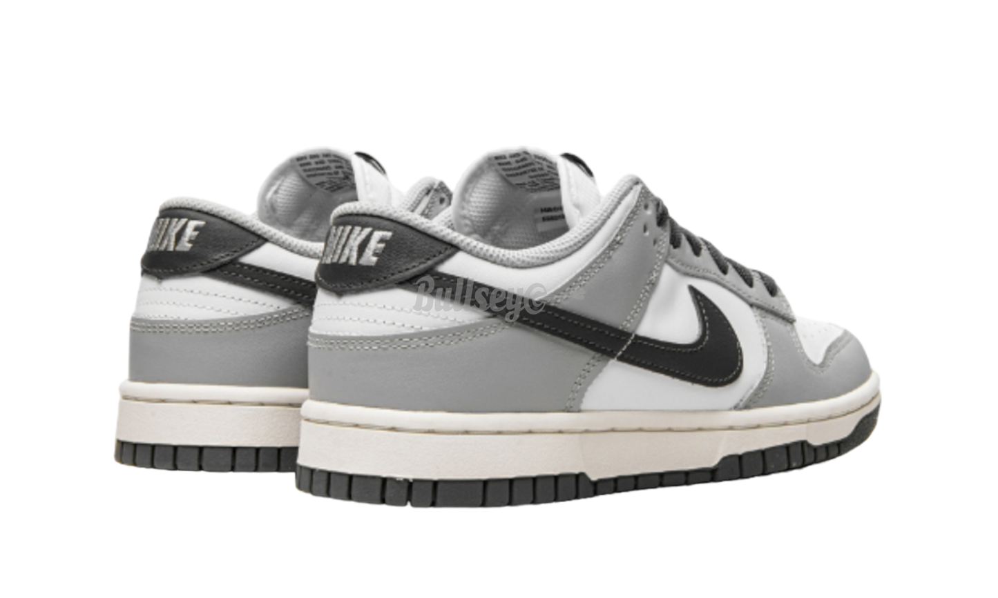 Nike Dunk Low "Light Smoke Grey"