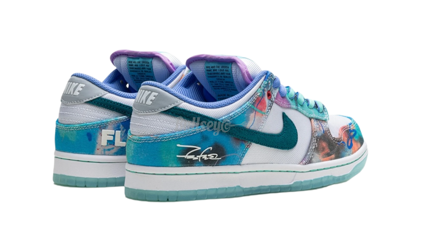 Nike SB Dunk Low "Futura Laboratories Bleached Aqua"